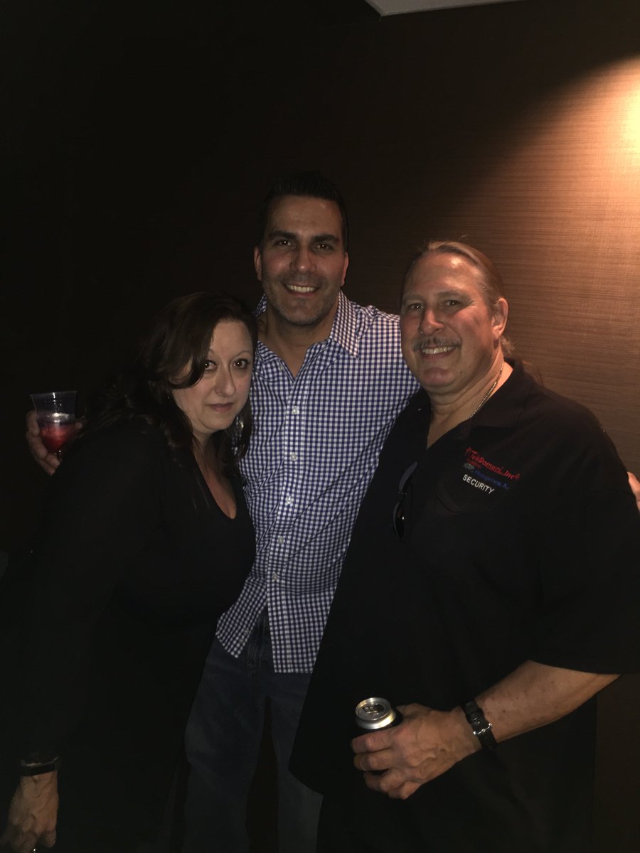 MPGMAC's tweet photo. TELEDOMANI THANKS @dscicorp @Vonage @1800BROADVIEW NEW HORIZONS &amp; THE AGENTS FOR ROCKIN' AT THE IRON MAIDEN CONCERT https://t.co/kPqq8FOXOh