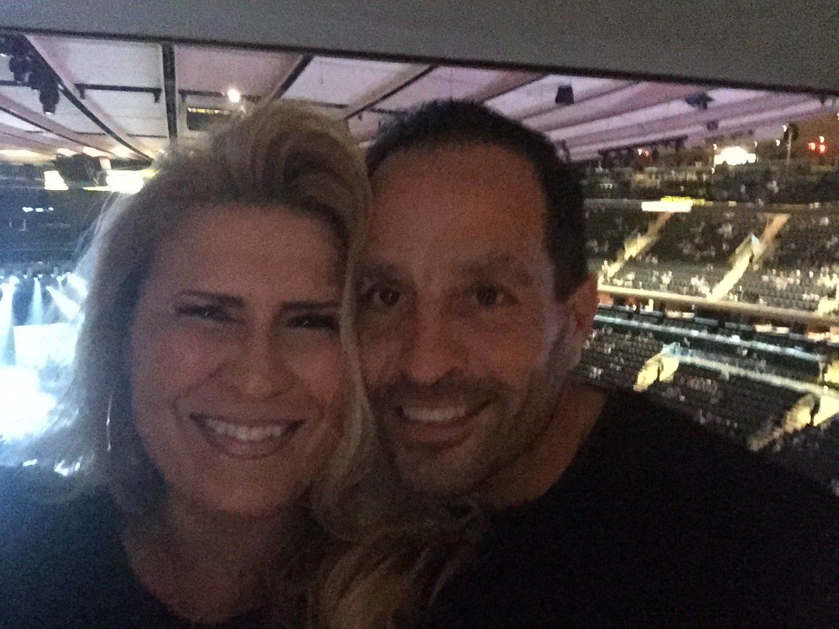 MPGMAC's tweet photo. TELEDOMANI THANKS @dscicorp @Vonage @1800BROADVIEW NEW HORIZONS &amp; THE AGENTS FOR ROCKIN' AT THE IRON MAIDEN CONCERT https://t.co/SC1LrTErG7