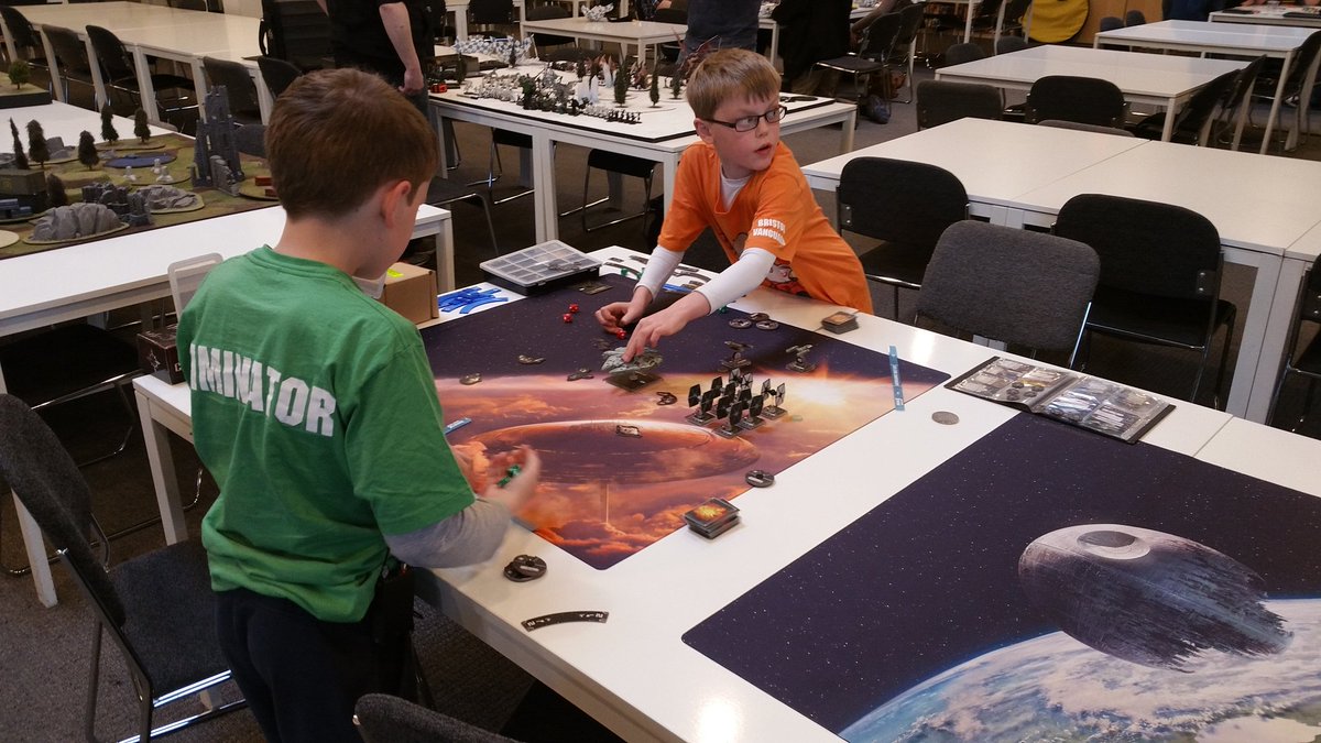FFGCenter's tweet image. The young Greenway's pilot their squads in the Games Center.
