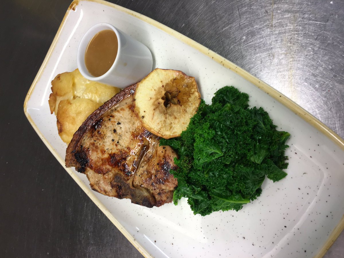 The_Chef_1990's tweet photo. #pork #food https://t.co/j8jEUfnk3r