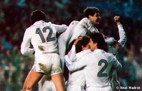 La camiseta del Madrid es blanca, se puede manchar de barro, sudor y sangre, pero nunca de vergüenza. #Remontada