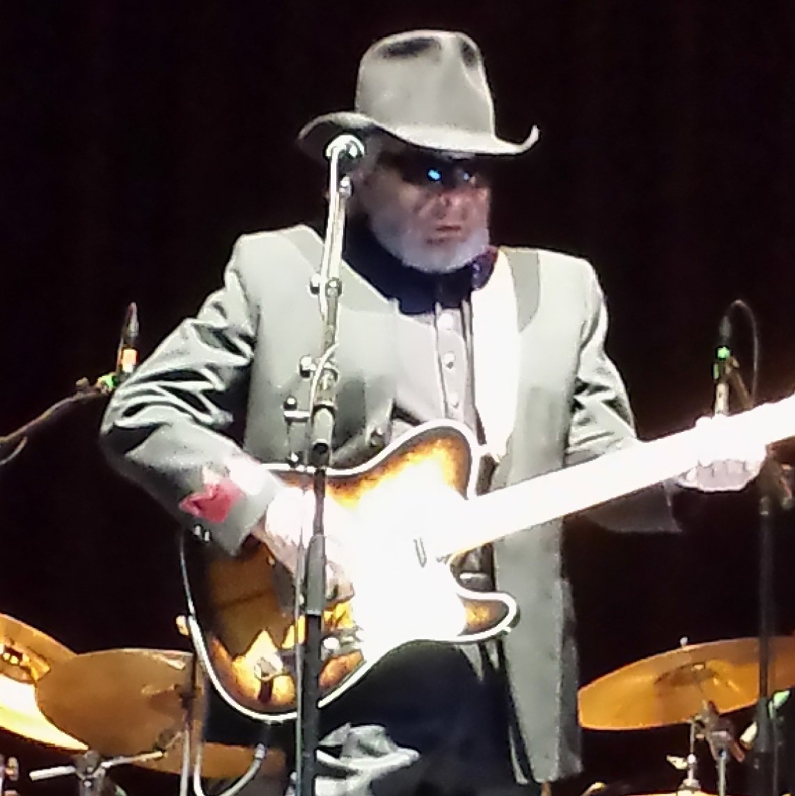 JDderks's tweet image. Rest in peace Merle Haggard you are missed!