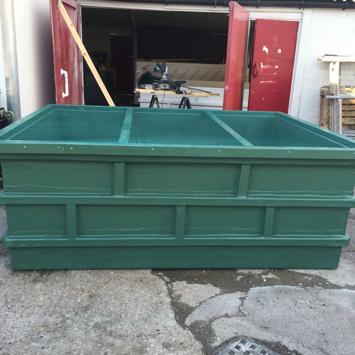 DenbyKoi's tweet photo. 900 gallon tank with net lid delivered to Chelmsford today https://t.co/boRIerdbyf