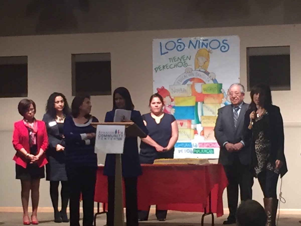 ILFCGOV's tweet photo. Celebrating w/ Spanish Community Center in #Joliet, congratulations Elizabeth, Monica and the whole team! #latinos https://t.co/28wMwCoqMe