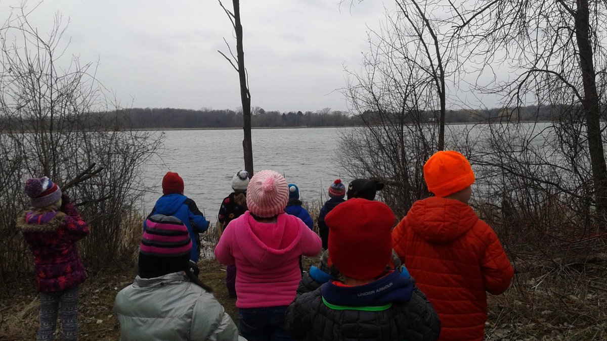 rebeccajschultz's tweet photo. Outdoor classroom. ☺ Doesn't feel like spring. 😕 #OronoLearns https://t.co/1nxK3xj52J