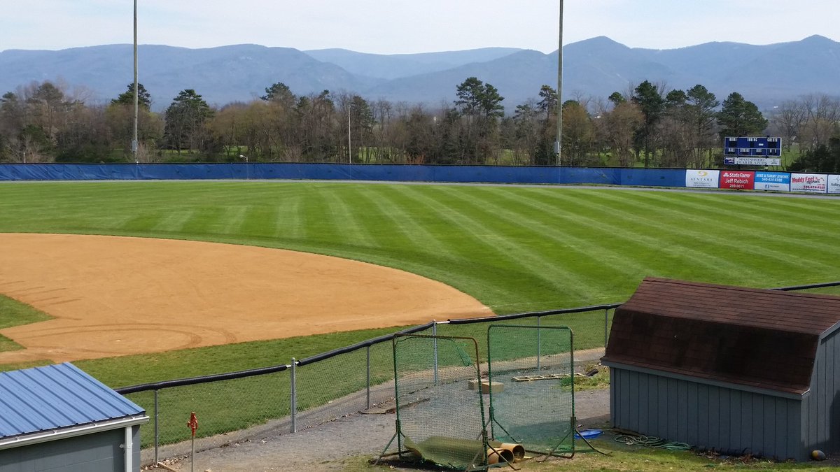 baroneventrac13's tweet photo. Mowed with a #ventrac and #contourdeck https://t.co/gjnqx6ofAp