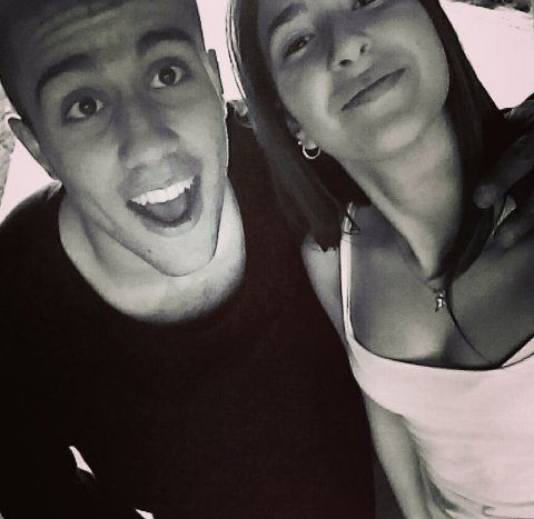 omarbenromero's tweet photo. Felicidadeees inesiiiiiiitaaa tiaaa jajaja porfin me has alcanzado menool, disfruta tus 18 #suuup 😘💕 @PierceTheInes https://t.co/XX2CrxzbBg
