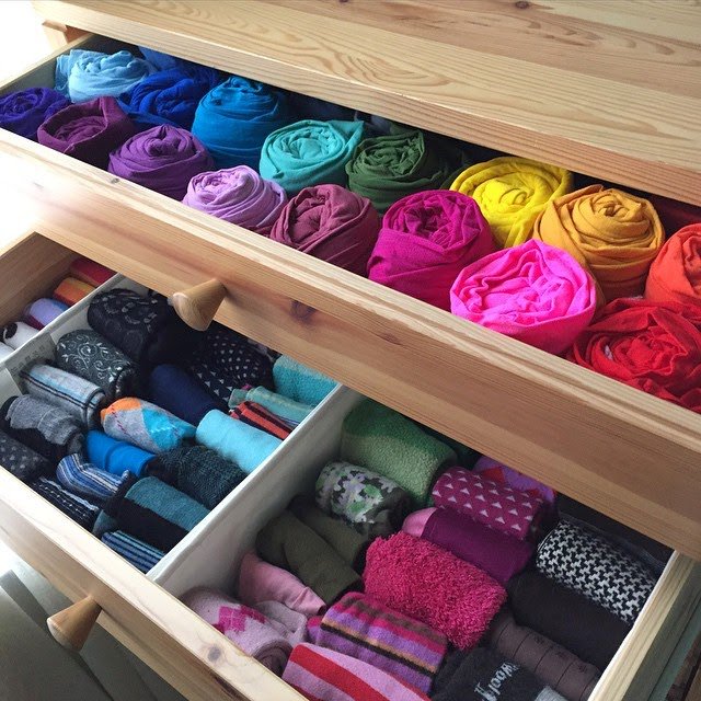 metros_cubicos's tweet photo. Sigue el método #KonMari para tener un hogar ordenado por más tiempo. https://t.co/SL44D34Itm https://t.co/C1e1oqSWgz