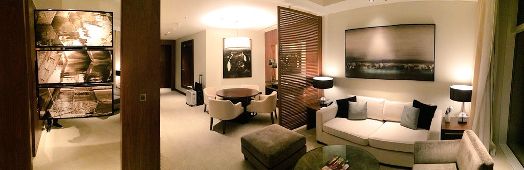 Delion_Events's tweet photo. Amazing views frm the tallest hotel in the world @JWMarriott #Dubai 2night."Suite"dreams until 2morow #DelionEvents https://t.co/KNVbCWUJ8v
