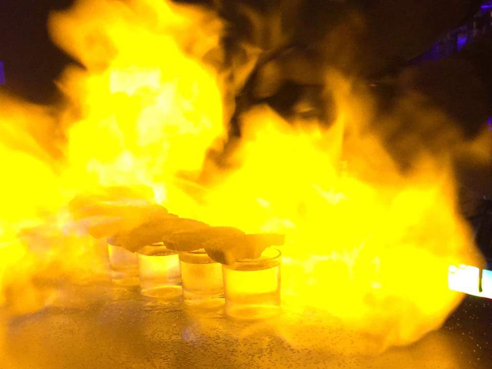 Jewelbijou's tweet photo. Encore une jolie découverte..😁🌋🌌💥@magicritchie  @EspitChupitos @EspitChupitos1 @EspitChupitosMU #bar #Toulon #shoot https://t.co/dDiyGeyjMm