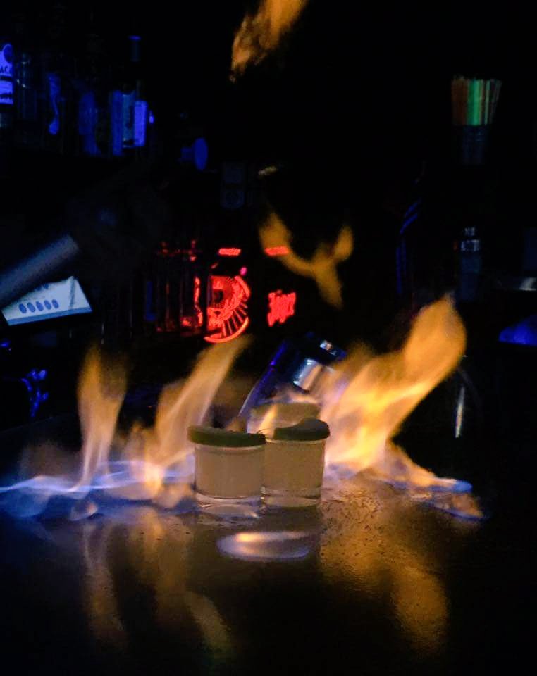 Jewelbijou's tweet photo. Encore une jolie découverte..😁🌋🌌💥@magicritchie  @EspitChupitos @EspitChupitos1 @EspitChupitosMU #bar #Toulon #shoot https://t.co/dDiyGeyjMm