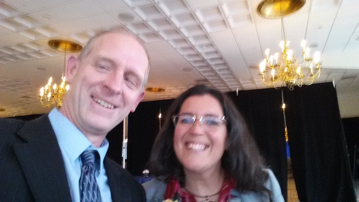 DeanO_Lytics's tweet photo. My wife uses analytics to find best approach to treat cancer. #CTTechWoman honors her contribution. I'm arm candy. https://t.co/2NyIH361Yr