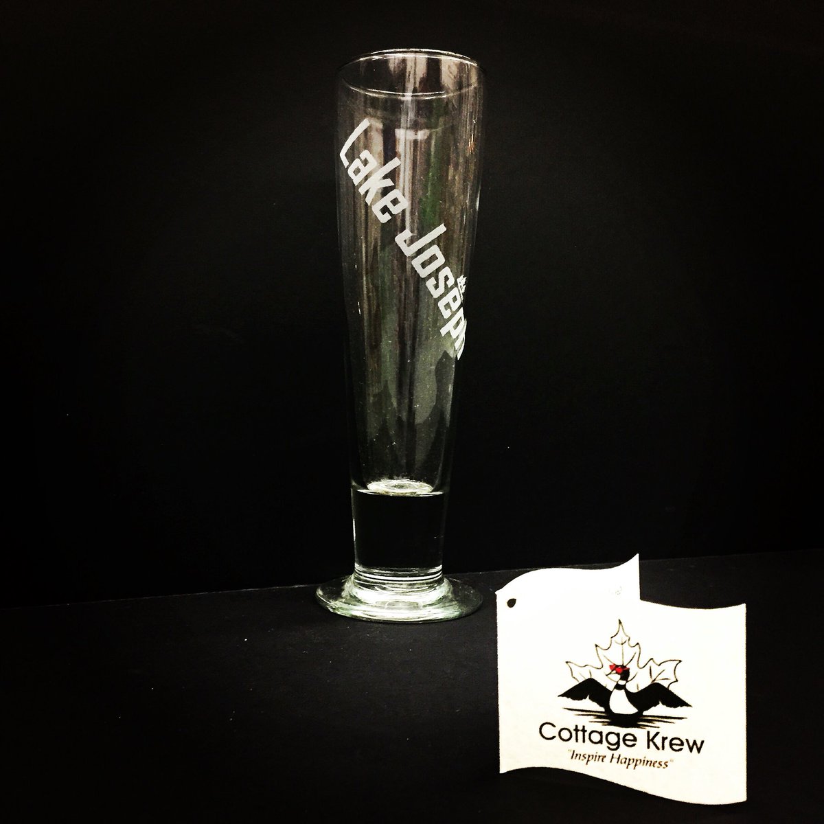 CottageKrew's tweet photo. Beer glass of the century! This thing makes whatever you put in it feel like "the king of beers". #LakeJoseph https://t.co/cZEolfhaY3