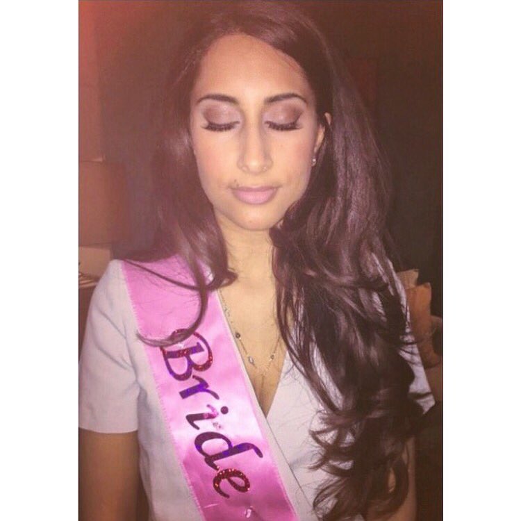 designedbyhenna's tweet photo. Super quick and easy soft glam on the beautiful #bridetobe #mualondon @BBlogRT … https://t.co/s6g4v1quoV https://t.co/7nQtkVheKX