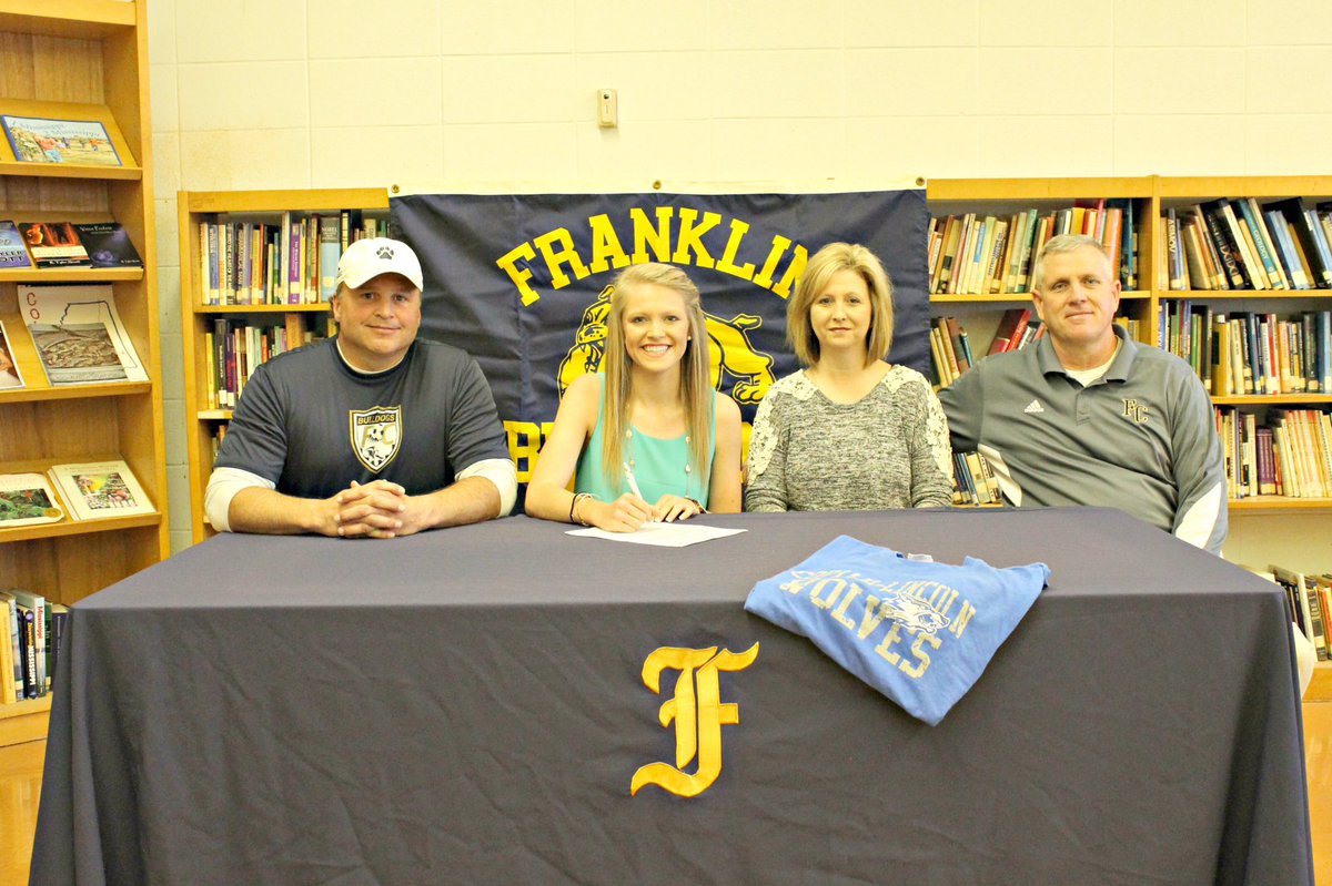 Veereenaa_Alv's tweet photo. Congrats on playing at the next level.
@KelsiBarron
#CoLinCC https://t.co/OktUGGMJWY