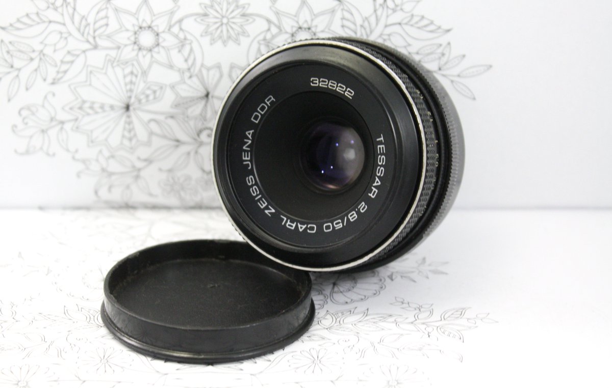 Itsvintagetime2's tweet photo. Superb m42 lens Carl Zeiss JENA #TESSAR 2.8/50 Late Black Version 50mm 1:2.8 https://t.co/rrXkEe4i3p https://t.co/hBFkh6yAeU