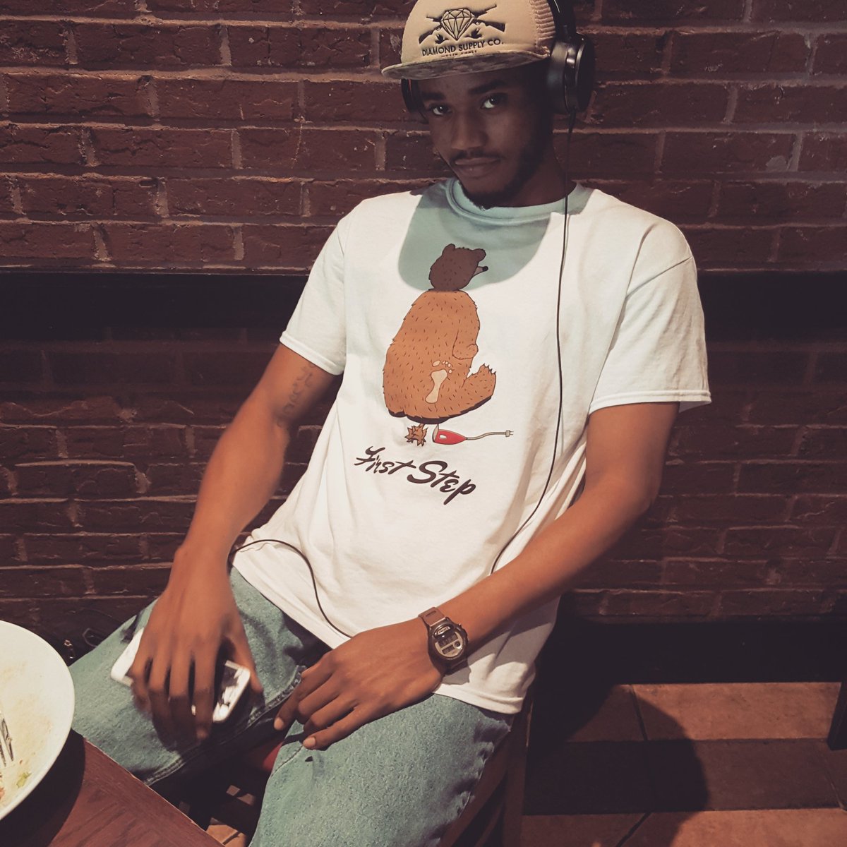 First_StepMI's tweet image. "Lunch with mobsters." Irving rocking the fresh fade tee. #firststep #entrepreneur #freshfade #streetwear