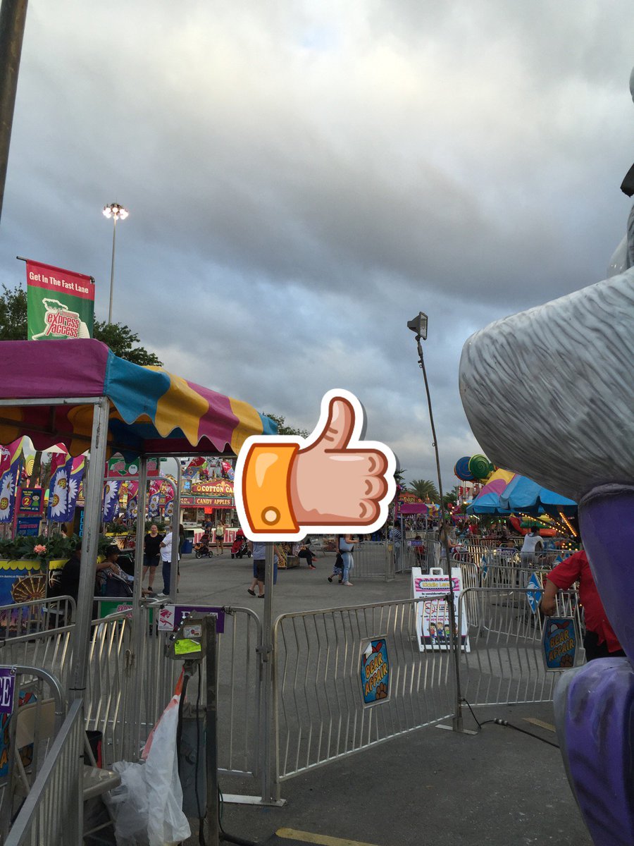 DavidLauMiami's tweet photo. #having #fun #kids #miamidadecountyfair (@ Miami-Dade County Fair and Exposition) https://t.co/d5PFneMTXr https://t.co/GR2ACDs9Oi
