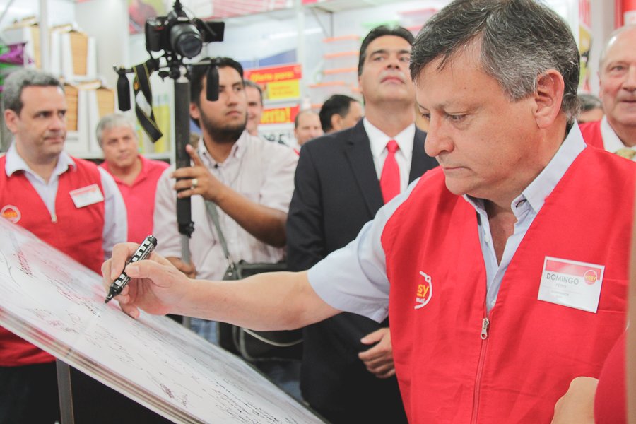 domingopeppo's tweet photo. Participamos de la inauguración de la sucursal de la empresa Easy, que formará parte del Paseo Libertad. https://t.co/clQsCcASI4
