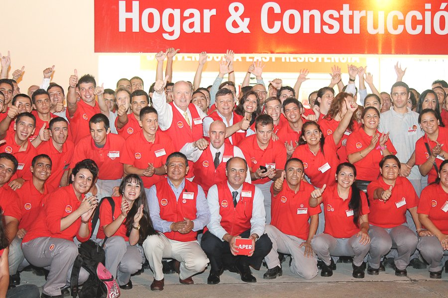 domingopeppo's tweet photo. Esta cadena genera puestos de trabajo y oportunidad para que productos chaqueños se puedan vender en todo el país. https://t.co/suQ76RLFKr