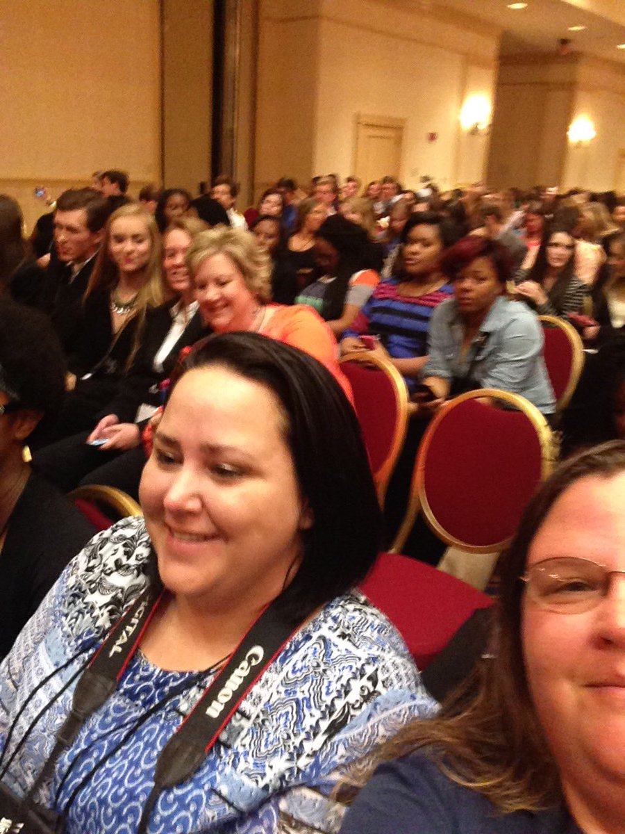 BanitaFord's tweet photo. @lesliesnash #msfbla Having fun https://t.co/wNlvj1A2uS