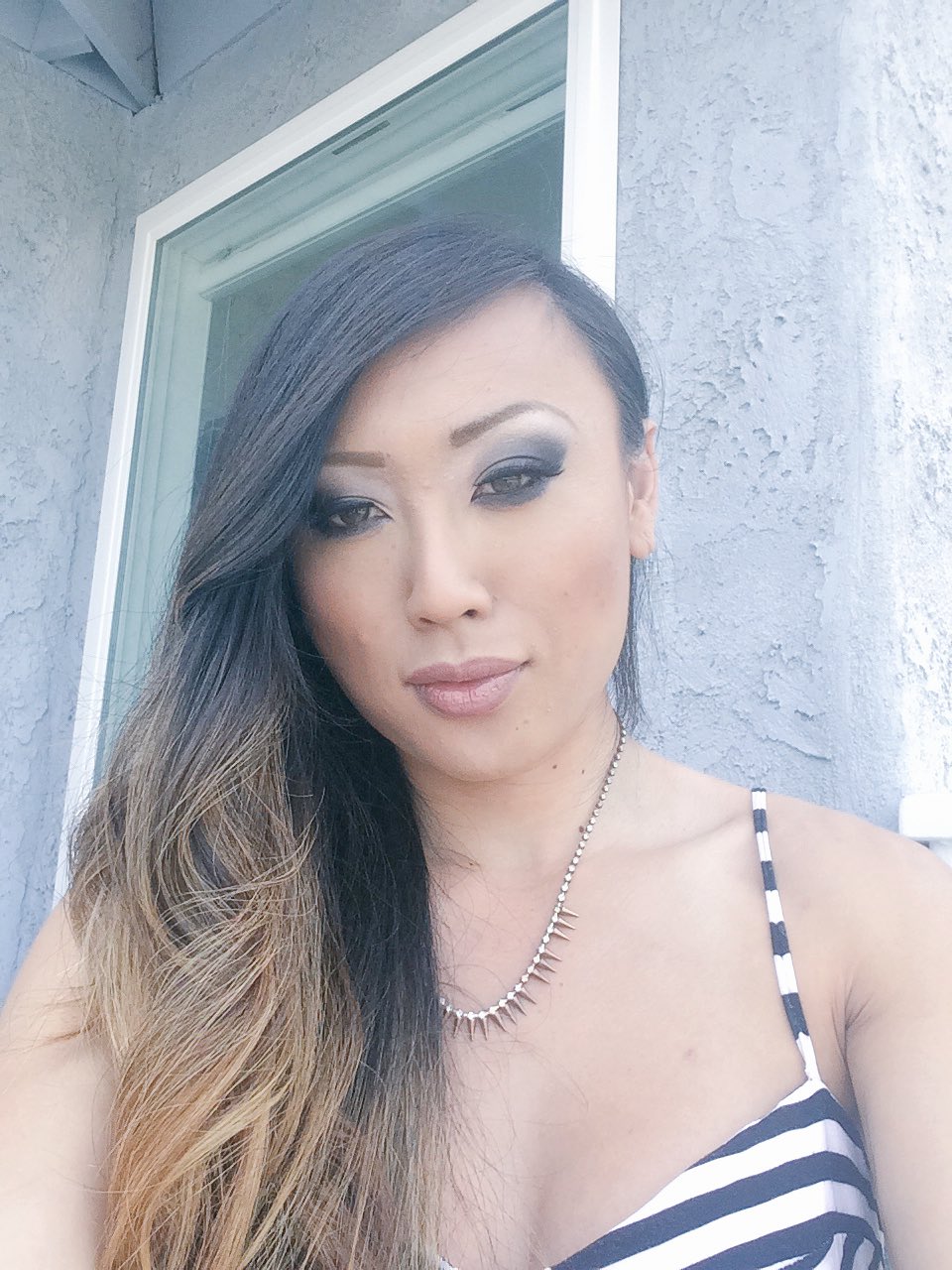 TW Pornstars - Venus Lux. Twitter. On set basking in the sun before my shoot with @SovereignSyre