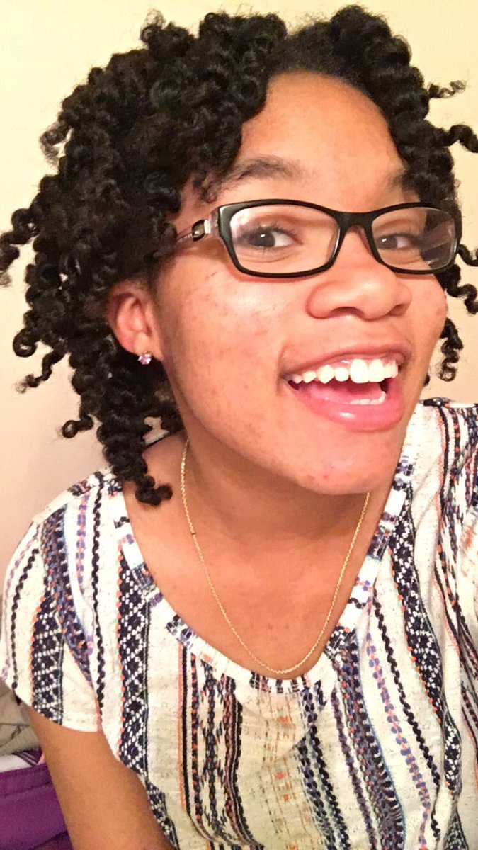 rekyiahc's tweet photo. Back at it again with the #NaturalChronicles 🙃 Love your curls! https://t.co/idIFP6MFI4