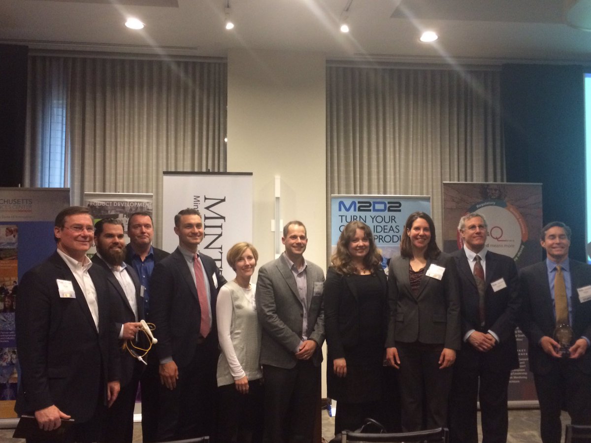 Mintz_Law's tweet image. Winners of the @UMassM2D2 Challenge! @innoblative @biorasis @LaunchPadMed @KohanaPump &amp;amp; @WEareDDG! Congratulations!
