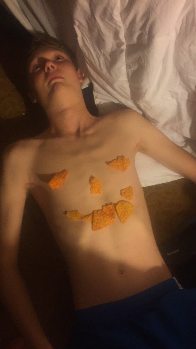 orgiganerf's tweet photo. Player profile: Bean Death
Height: 8"1'
Strength: Dunks a basketball 
Weakness: small doors 
Quote: "I hate beans!" https://t.co/3UAN6jowYH