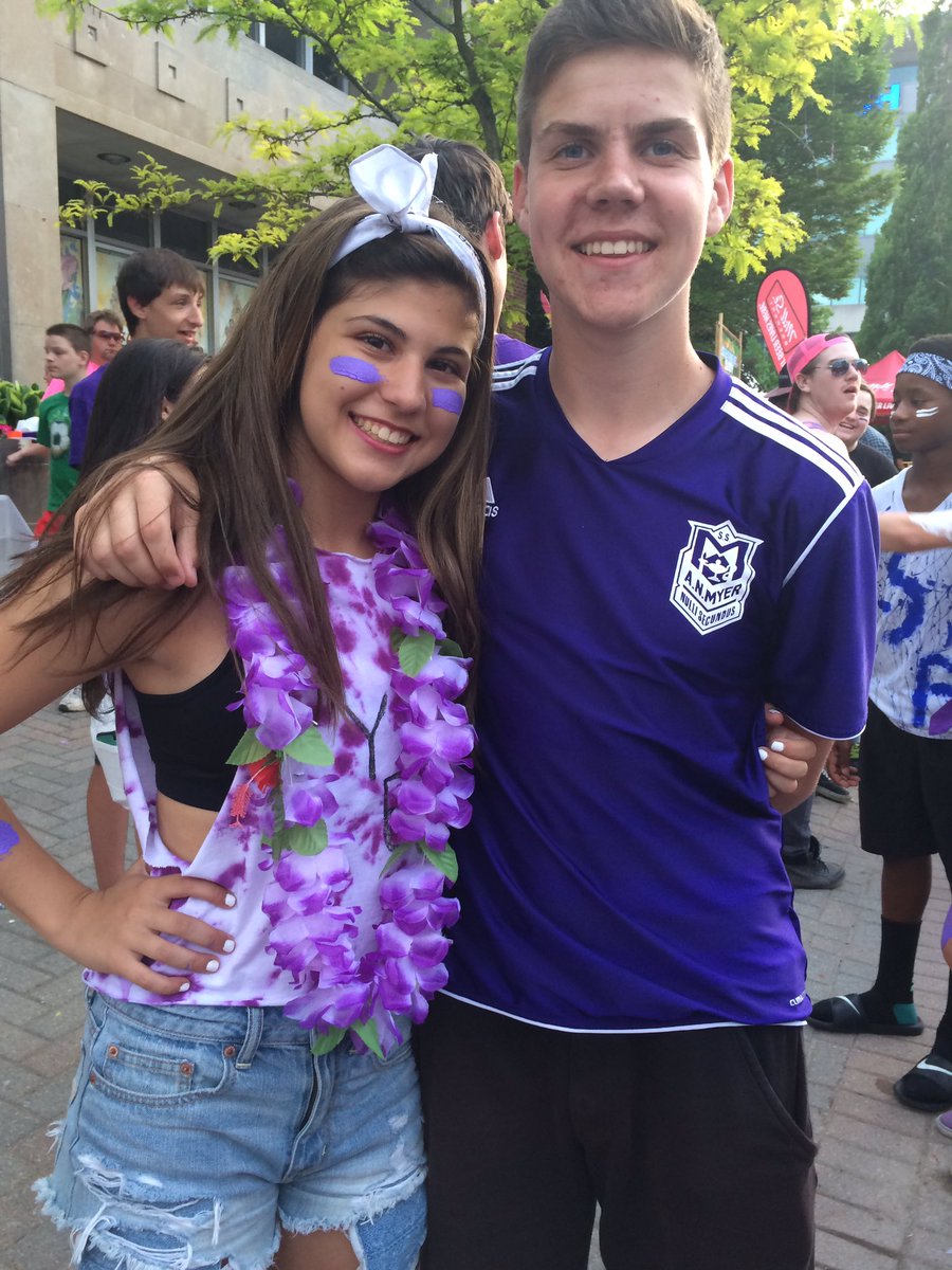 paterson_adam's tweet image. Herler lerbnerb!!!! Herper berfder yer yerng swert gerl😂🎉🎊 er lerve yer verer merch #secretlanguage #LUBNUB #bowling