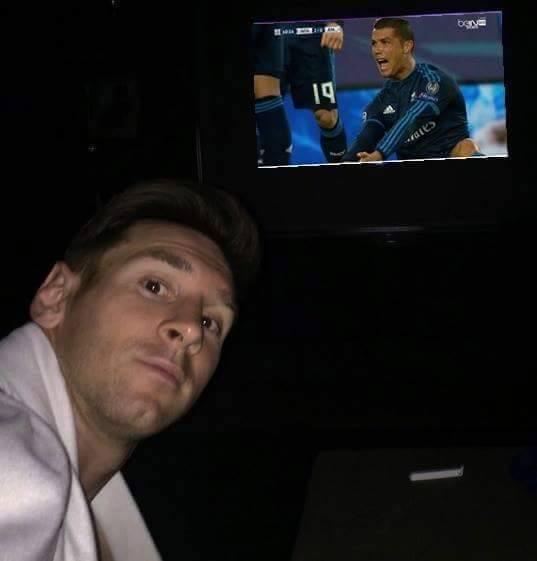 RemarksFootball's tweet photo. Surprise 😹 https://t.co/EdW0RDD5pr