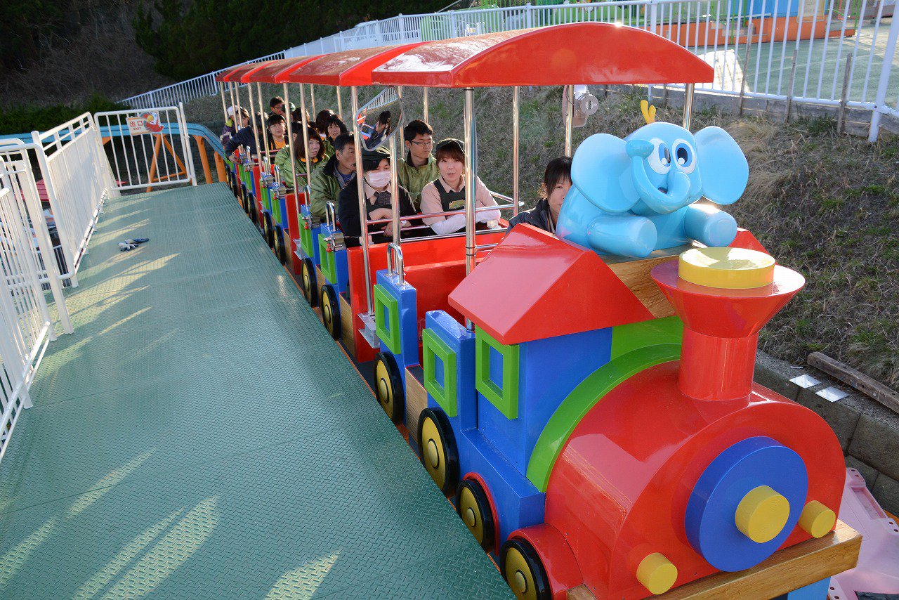 秋田市大森山動物園 大森山ゆうえんちアニパのモノレールがリニューアル 4月6日にアニパ従業員の方を乗せて試運転を行いました 稼働は4月9日 土 からの予定です お楽しみに アニパへの入場の 秋田市大森山動物園 大森山ゆうえんちアニパのモノレールがリニューアル 4月6日にアニパ従業員の方を乗せて試運転を行いました 稼働は4月9日 土 からの予定です お楽しみに アニパへの入場の