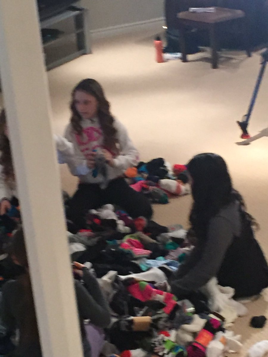 Oddsox2015's tweet photo. Sorting 100's of single socks &amp; transforming them into pairs with our friends,ready to donate #helpingonesockatatime https://t.co/84B7K5pauN