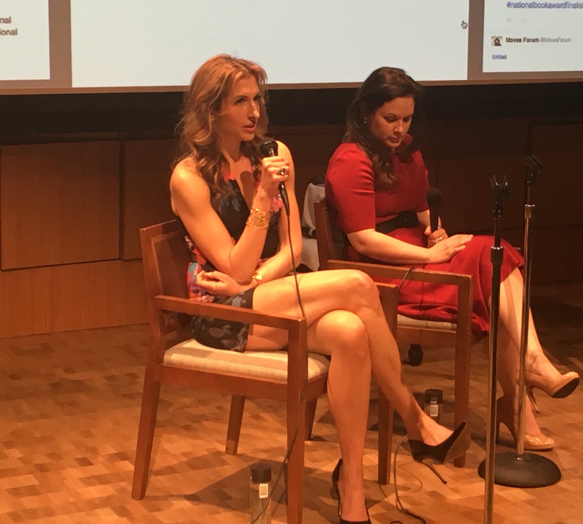 usarec's tweet photo. "Tell stories that other people are afraid to tell." @alysiareiner @MovesForum #goals #ArmyTeam https://t.co/fKB30cVr4q