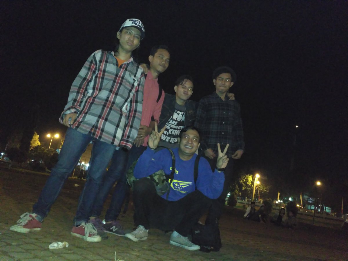 Cafe19 (@cafe19_clg) on Twitter photo 