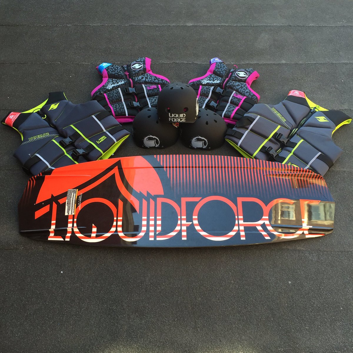 ucwakeboarding's tweet image. The new summer gear has arrived!