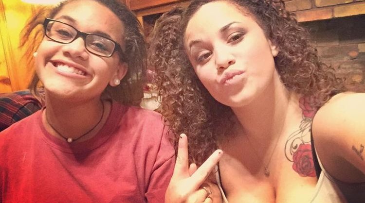 Maddiiie15's tweet photo. #mixedaf 😂❤️❤️ https://t.co/esjmEa9DxG