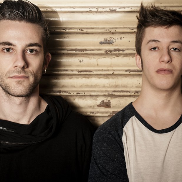 El dúo madrileño Easy Kid lanzarán #Lenai, su álbum debut, en junio. Pero ya puedes descubrirlos en <a href="/Siglo21_Radio3/">Siglo21</a>