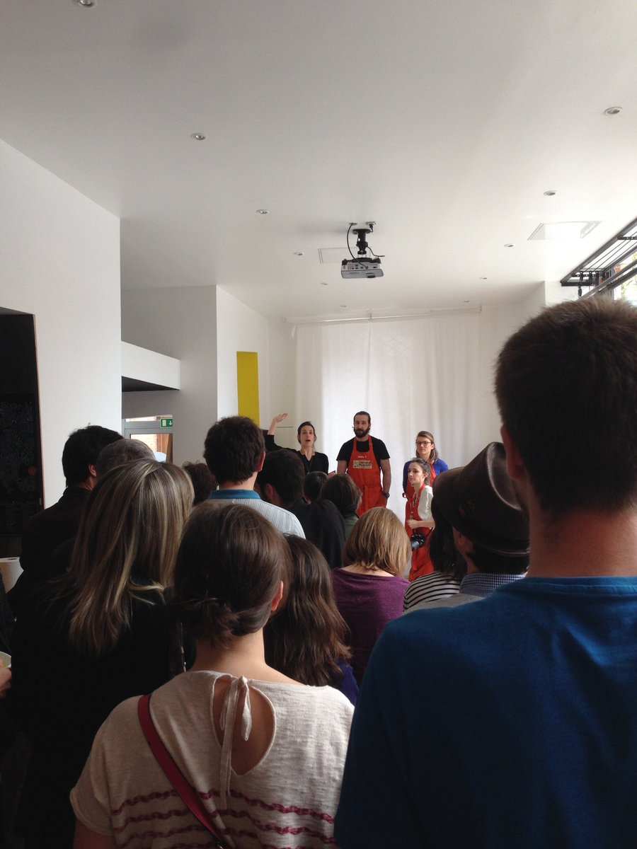AtelierDesJus's tweet photo. Début de la rencontre avec @Michel_Augustin chez @ekito :) https://t.co/xlcQdi0ozw