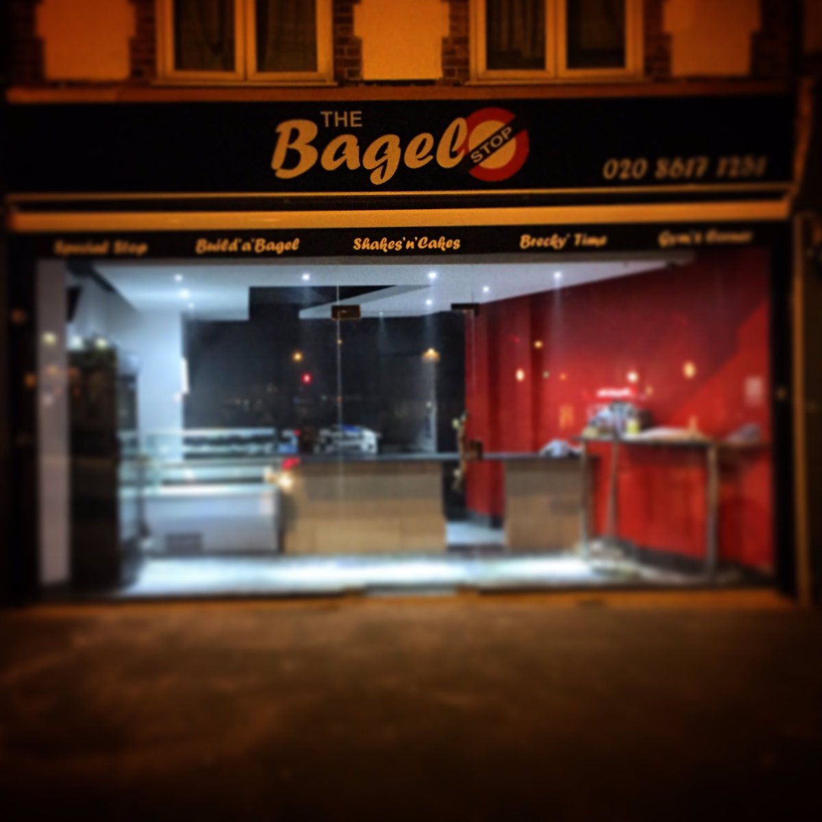 adamcollnco's tweet photo. Less Talking, More Doing 👊🏻🍾 #TheBagelStop #9Days #Opening #Bagels #Milkshakes #Hotdogs @LewisPettitt @Bill_Francis_ https://t.co/XDzoODxPIZ