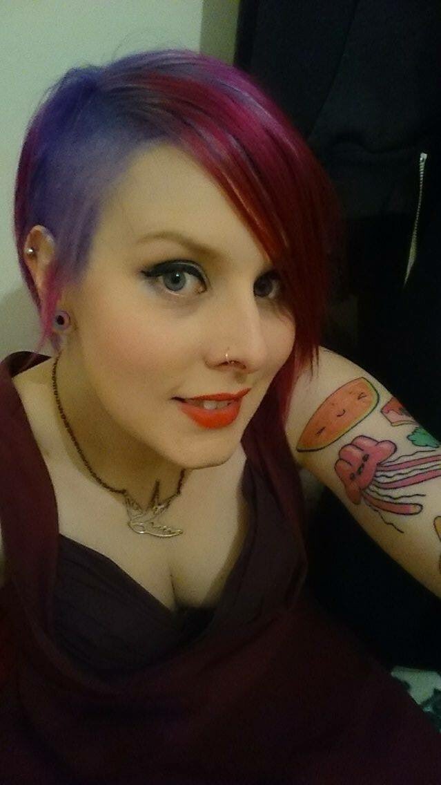 pixietrixhair's tweet photo. @OsmoUK #colourpsycho #creativecolour #hair #undercut tamed purple roots & wild cerise https://t.co/Dw9DCgMvCk