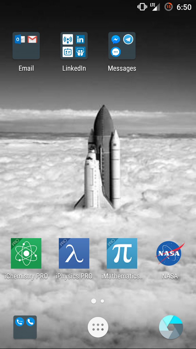 matteovinci's tweet photo. new phone wallpaper, favorite #spacevehicle @NASA #spaceshuttle #adastra @socialspacewa @SpRenIntl_AUS #spacenotwar https://t.co/xghqal3P07
