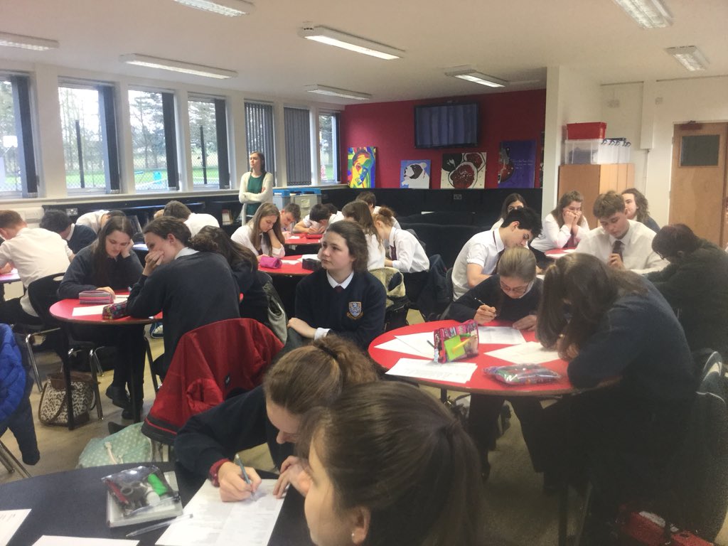 TandLRyedale's tweet photo. English masterclasses are in full swing! https://t.co/AIeS5y7NGc