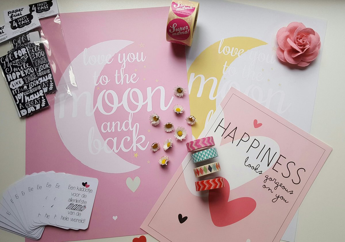 Paper_breeze's tweet photo. Moederdag komt eraan en daarom hebben wij een leuke actie! 🙆  30% korting op al onze spulletjes! Tot shops -x- https://t.co/P204vBLaR8