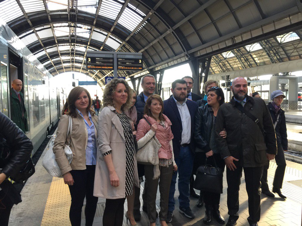 MarilenaLualdi's tweet photo. @sortealex @pendolaribusto @PresLucaMarsico #letstrainagain monitoriamo e miglioriamo ๐ grazie https://t.co/B5YHGRXxCj
