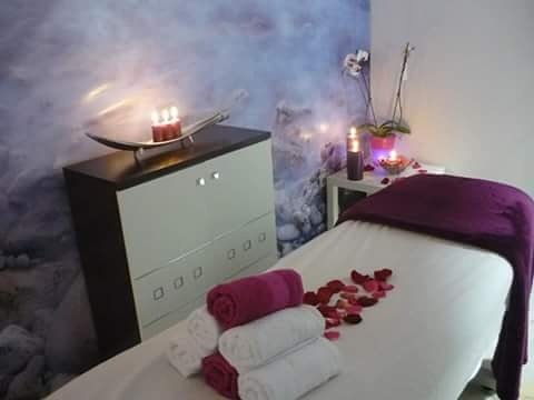 MASAJE NEURORELAJANTE  SEDATIVO 
Pruébalo en cualquieras de nuestras terapias de higiene o tratamientos intensivos .