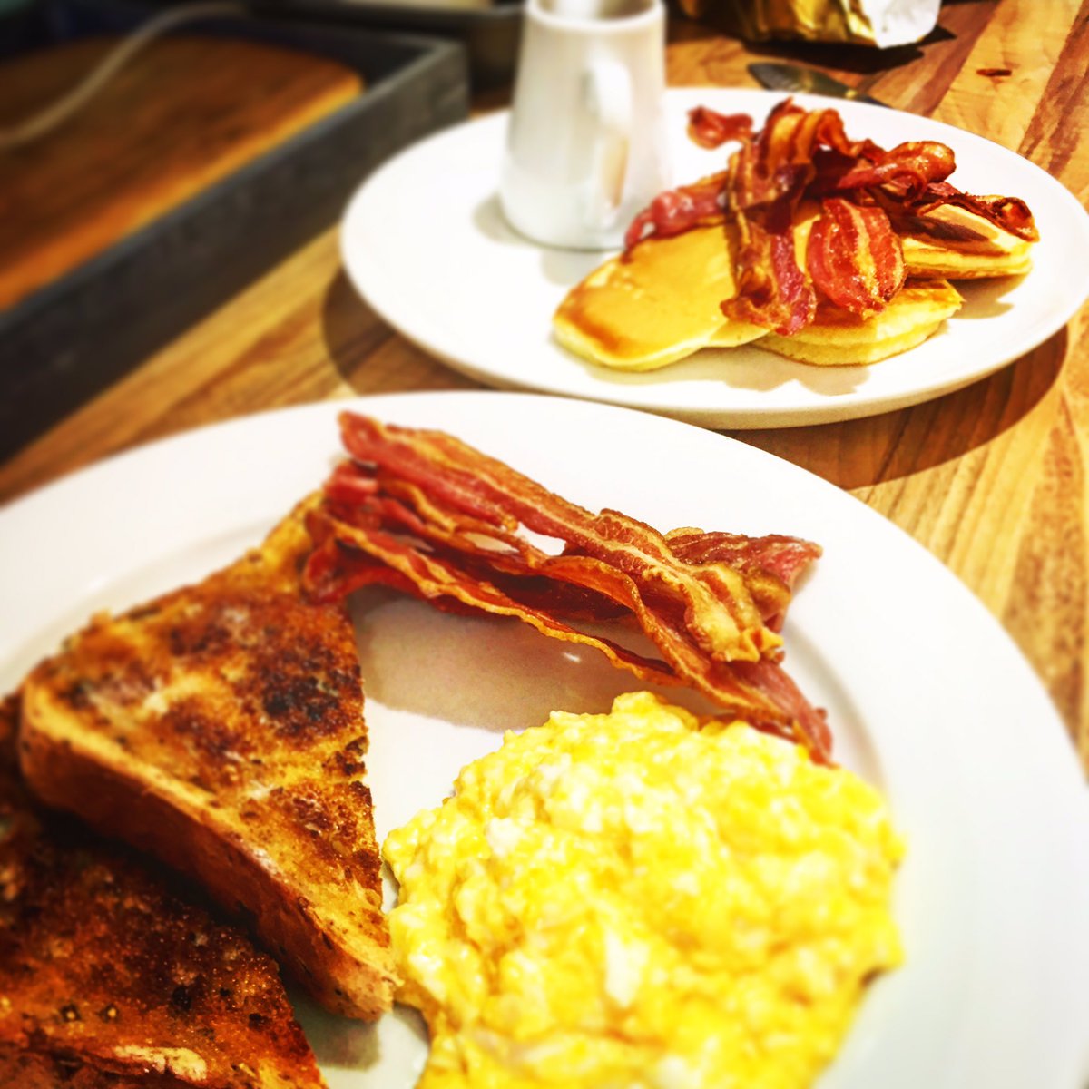 Sea Chalet tweet media