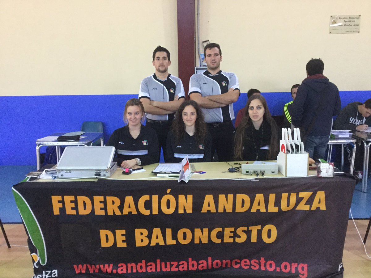 FAB_Andaluza's tweet photo. #CADEBA2016JM comienza @cdbalgeciras @CDAddipacor https://t.co/e1arSR99B5