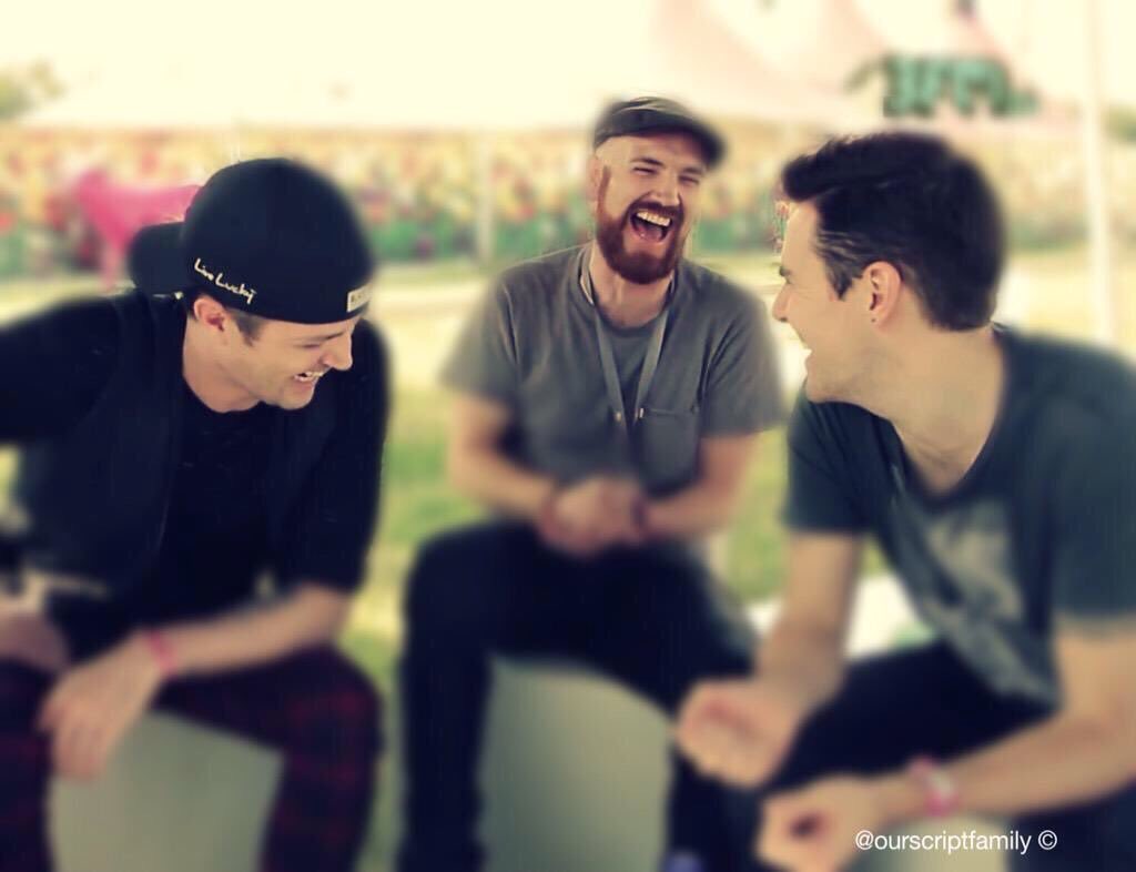ScriptLyric's tweet photo. Good Morning #TheScriptFamily, have a nice day! https://t.co/XeOVovT9oG