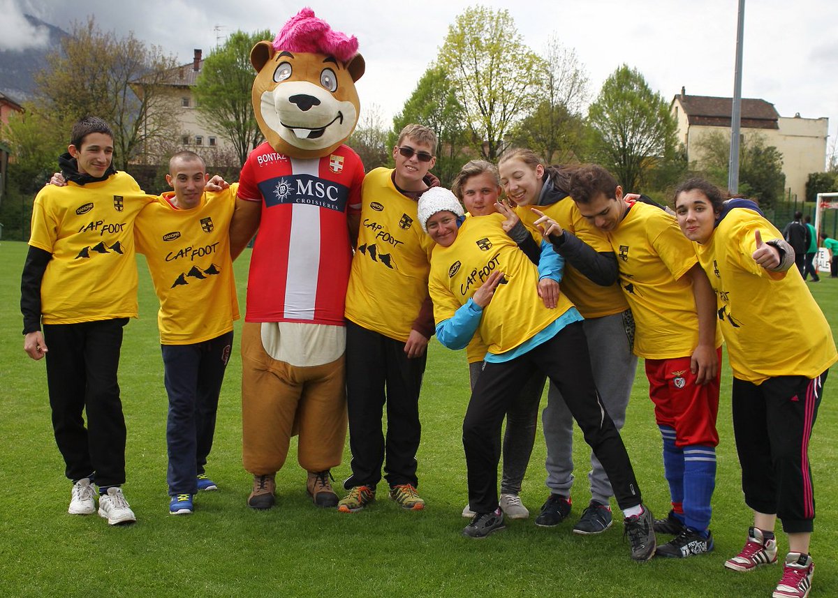 ETGFCcom's tweet photo. "Le CFP Cluses a fait le spectacle" à #CapFoot Résumé de la 7e édition >> https://t.co/6jRfFD9KYP https://t.co/30qLIB08Bc